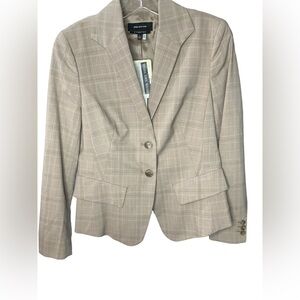 Jones New York stretch pant suit size 4 beige tan MSRP: $280